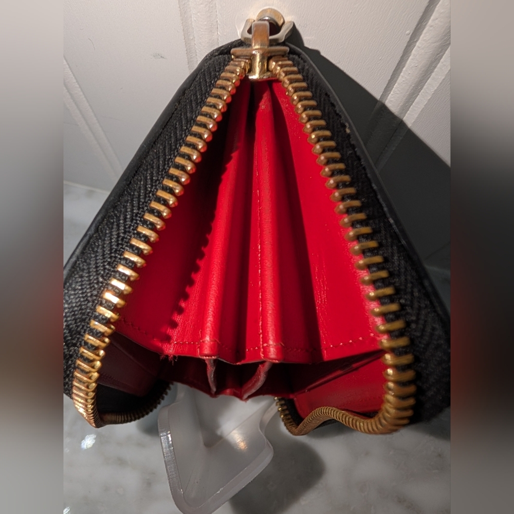 Christian Louboutin Small Panettone Zip-Around Coin Wallet - Picture 4 of 8
